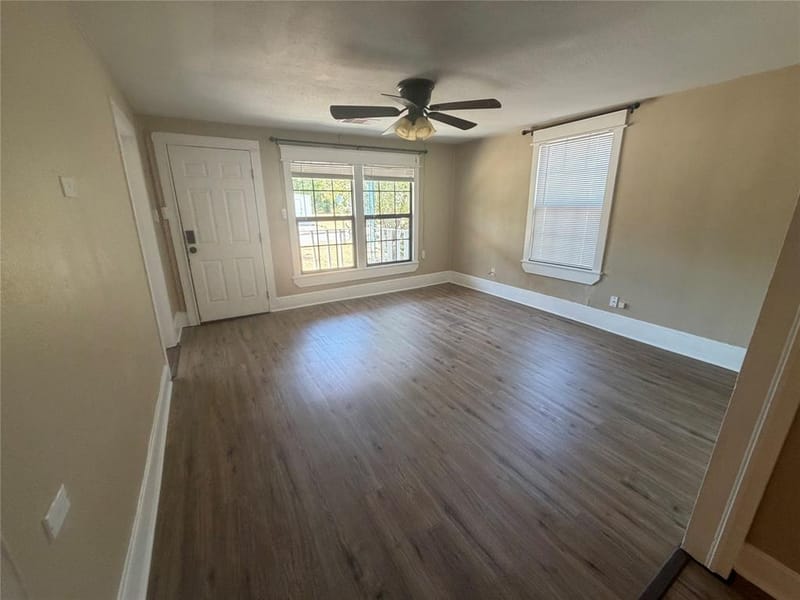 671 N. Race, Stephenville TX 76401 - Photo 4