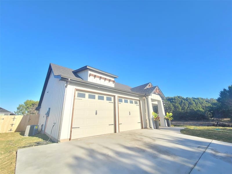 4825 Wichita Street, Granbury TX 76048 - Photo 4