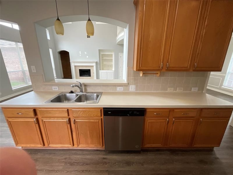 1055 Heathrow Drive, Frisco TX 75036 - Photo 5