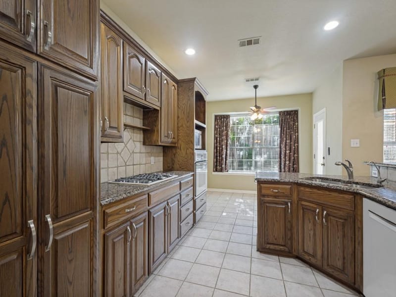 1117 Ellison Park Circle, Denton TX 76205 - Photo 18