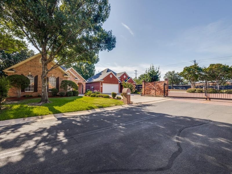 1117 Ellison Park Circle, Denton TX 76205 - Photo 4