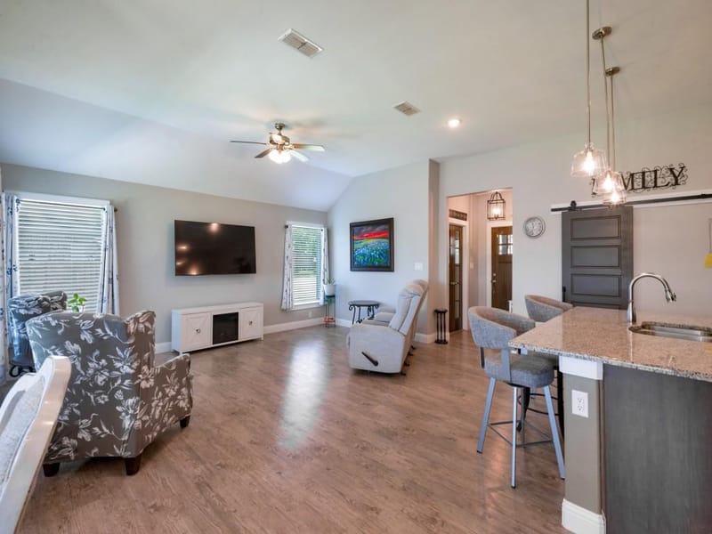 116 Kens Court, Pilot Point TX 76258 - Photo 7