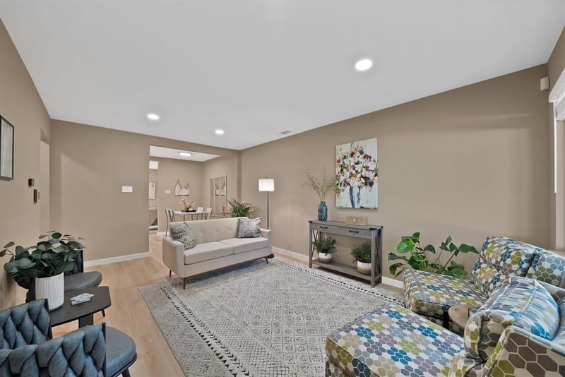 12135 Oberlin Drive, Dallas TX 75243 - Photo 2