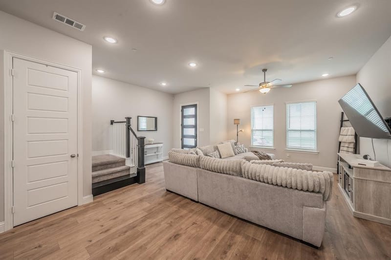 12933 Couture Drive, Farmers Branch TX 75234 - Photo 7