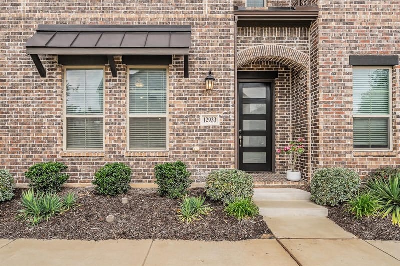 12933 Couture Drive, Farmers Branch TX 75234 - Photo 3