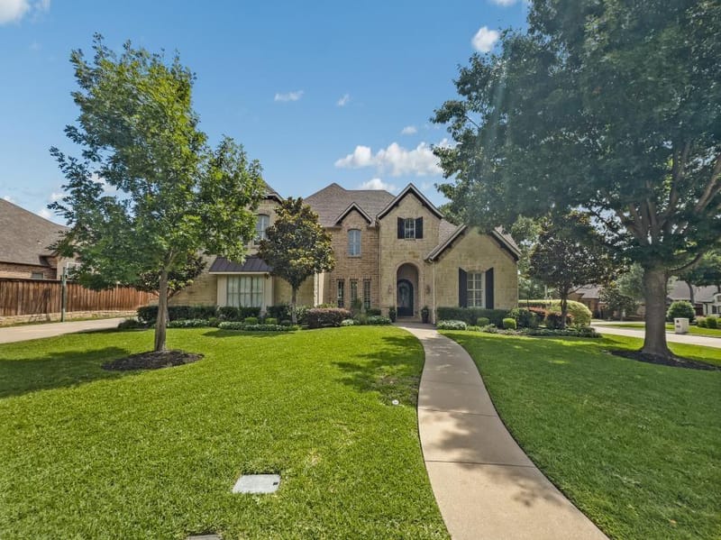1400 Eleanor Rigby Lane, Mansfield TX 76063 - Photo 2