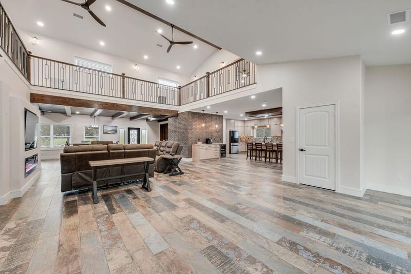 11167 Plainview Road, Krum TX 76249 - Photo 12