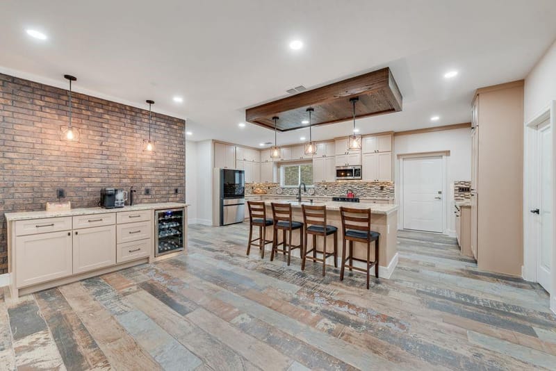 11167 Plainview Road, Krum TX 76249 - Photo 9