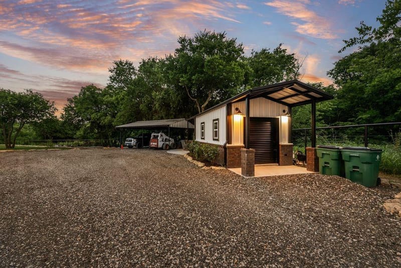 11167 Plainview Road, Krum TX 76249 - Photo 37