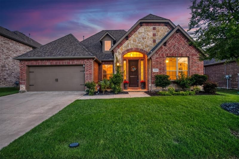 10909 Smithville Place, McKinney TX 75071 - Photo 2