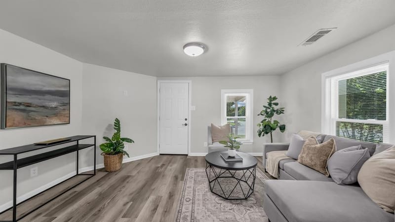 1220 N Rusk Street, Weatherford TX 76086 - Photo 6