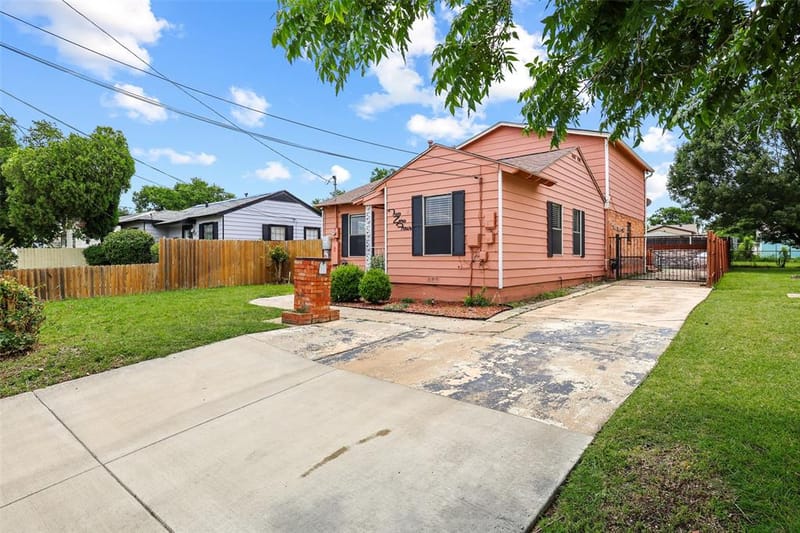 204 E Avenue D, Garland TX 75040 - Photo 33