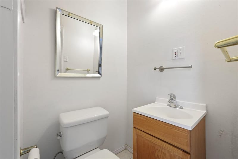 204 E Avenue D, Garland TX 75040 - Photo 11