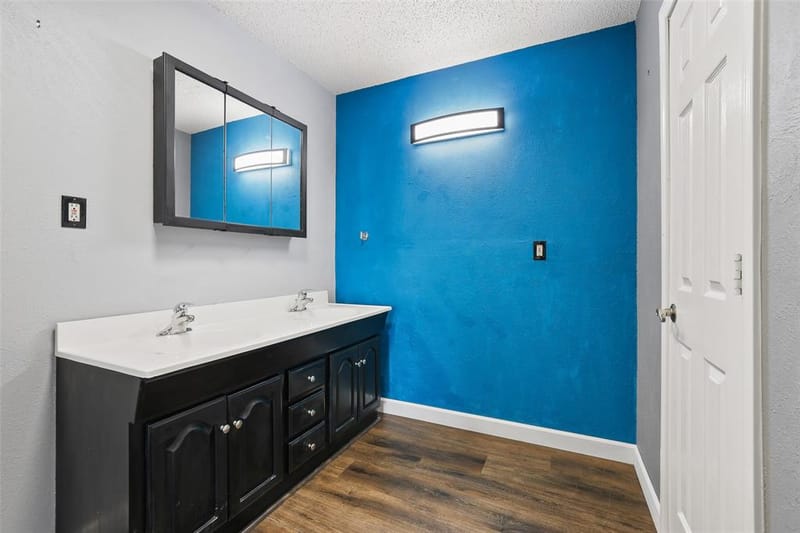 204 E Avenue D, Garland TX 75040 - Photo 19