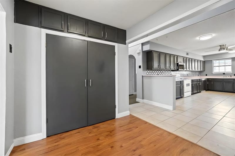 204 E Avenue D, Garland TX 75040 - Photo 21