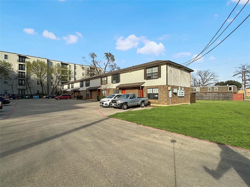 922 Fannin Street # 109, Denton TX 76201 - Photo 14