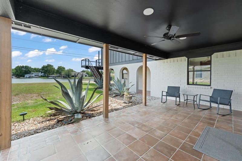 3708 Coral Sands Court, Granbury TX 76049 - Photo 7