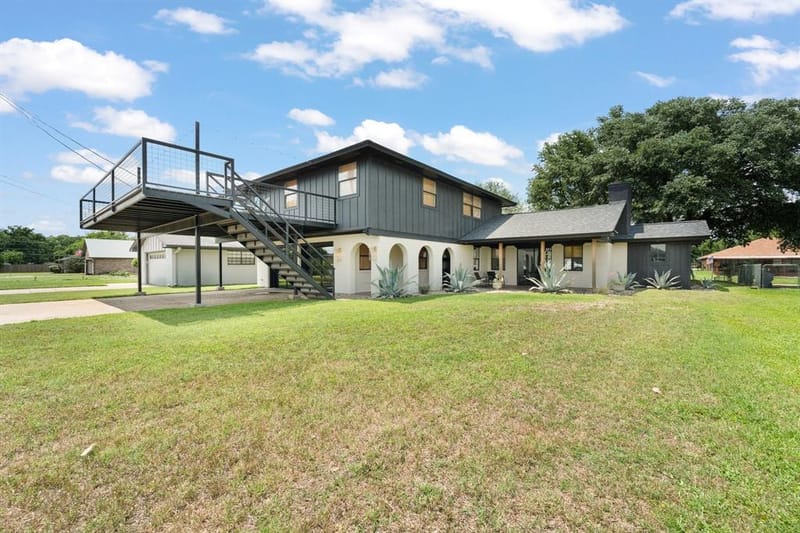 3708 Coral Sands Court, Granbury TX 76049