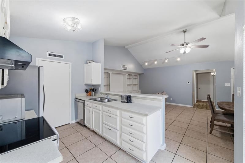 7254 Pineberry Road, Dallas TX 75249 - Photo 27