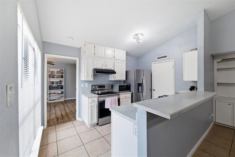 7254 Pineberry Road, Dallas TX 75249 - Photo 13