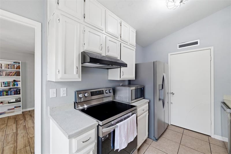 7254 Pineberry Road, Dallas TX 75249 - Photo 11