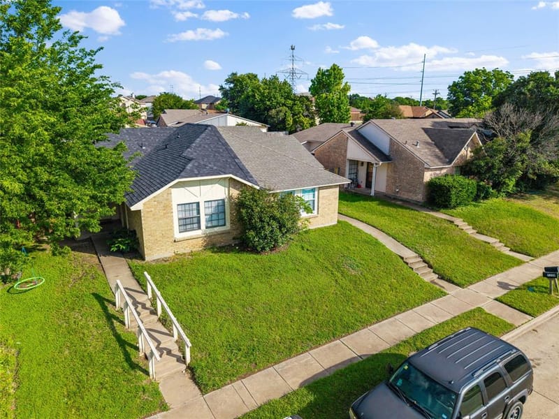 7254 Pineberry Road, Dallas TX 75249 - Photo 4