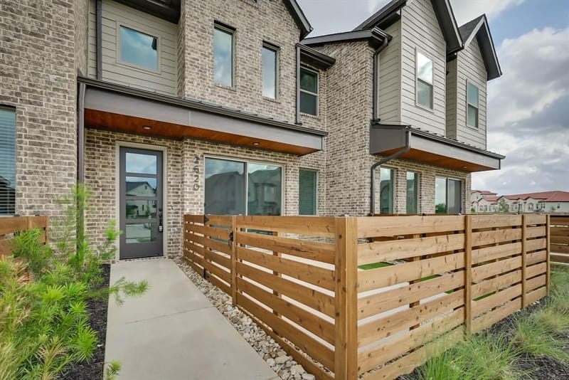 2620 La Cala Drive, Grand Prairie TX 75054 - Photo 4