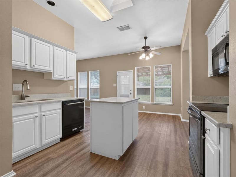 1901 Le Sage Court, Denton TX 76208 - Photo 18