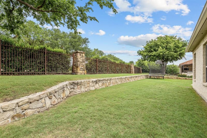 8621 Colina Terrace, Benbrook TX 76126 - Photo 30