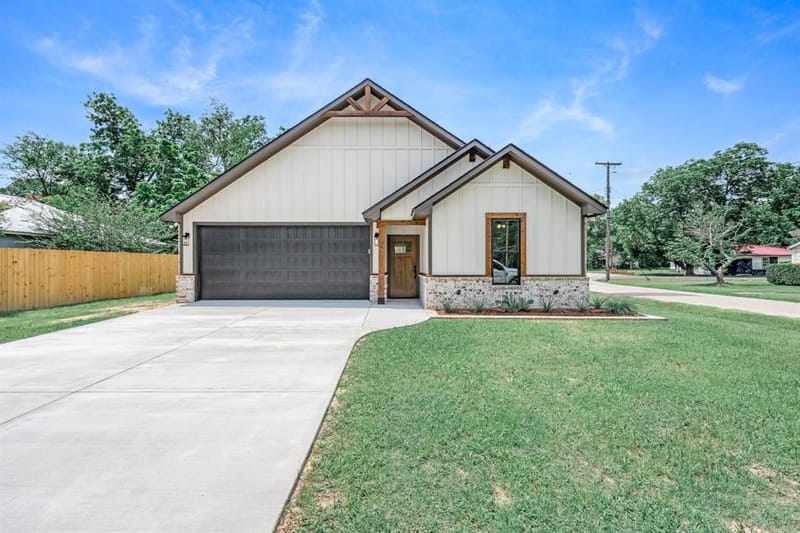 213 Turman Street, Mineola TX 75773