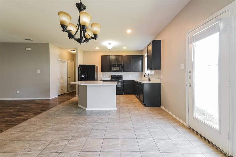 9109 Cranston Court, Providence Village TX 76227 - Photo 12