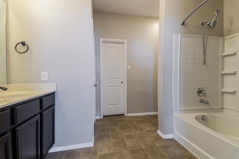 9109 Cranston Court, Providence Village TX 76227 - Photo 24