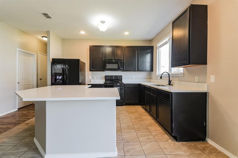 9109 Cranston Court, Providence Village TX 76227 - Photo 15