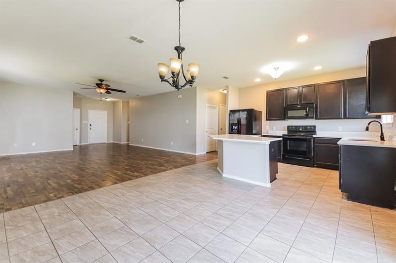 9109 Cranston Court, Providence Village TX 76227 - Photo 11