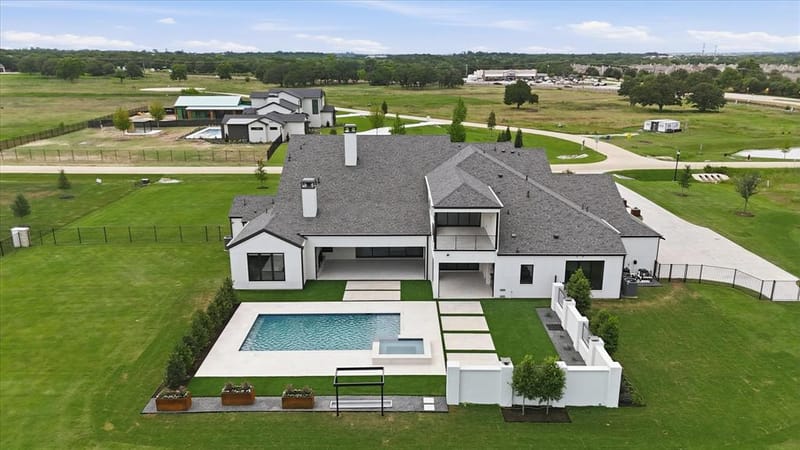 1418 Clydesdale Road, Bartonville TX 76226 - Photo 37