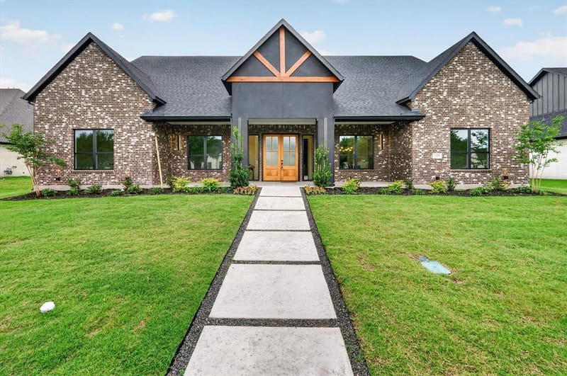 1009 Devonshire Drive S, Forney TX 75126
