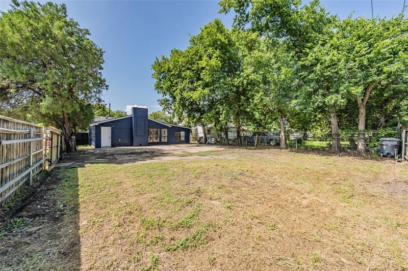 2402 E Overton Road, Dallas TX 75216 - Photo 24