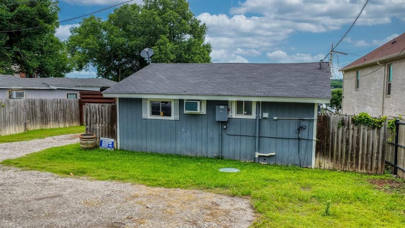 1028 W Lake Drive, Weatherford TX 76087 - Photo 23