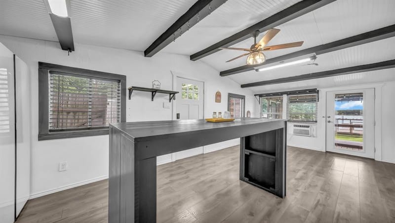 1028 W Lake Drive, Weatherford TX 76087 - Photo 9
