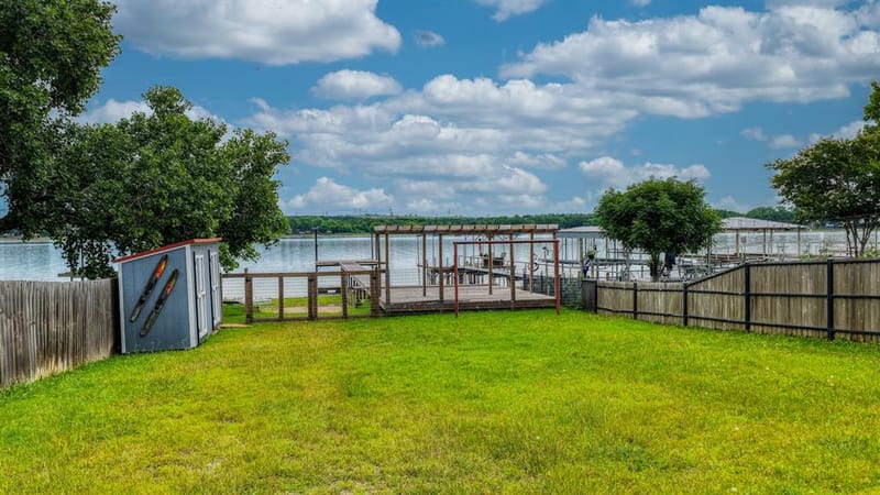 1028 W Lake Drive, Weatherford TX 76087 - Photo 30