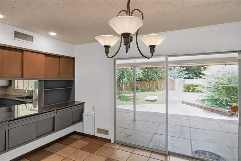 1911 Harrison Avenue, Paris TX 75460 - Photo 7