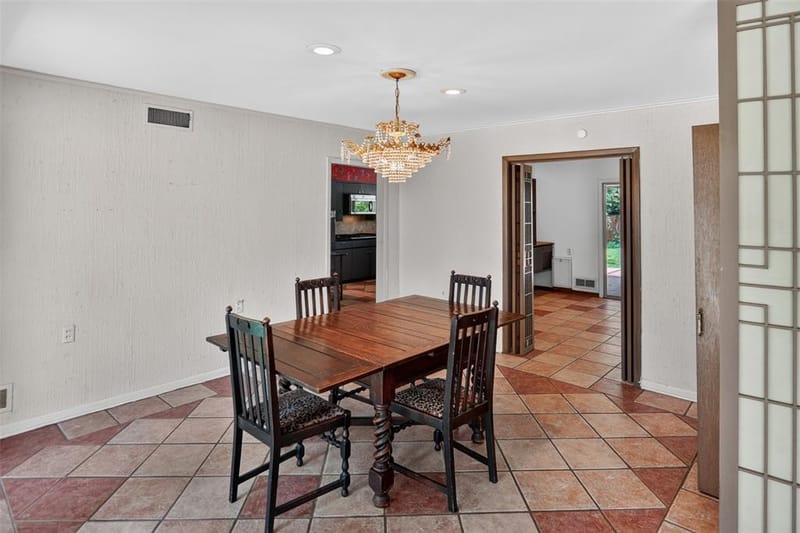 1911 Harrison Avenue, Paris TX 75460 - Photo 4