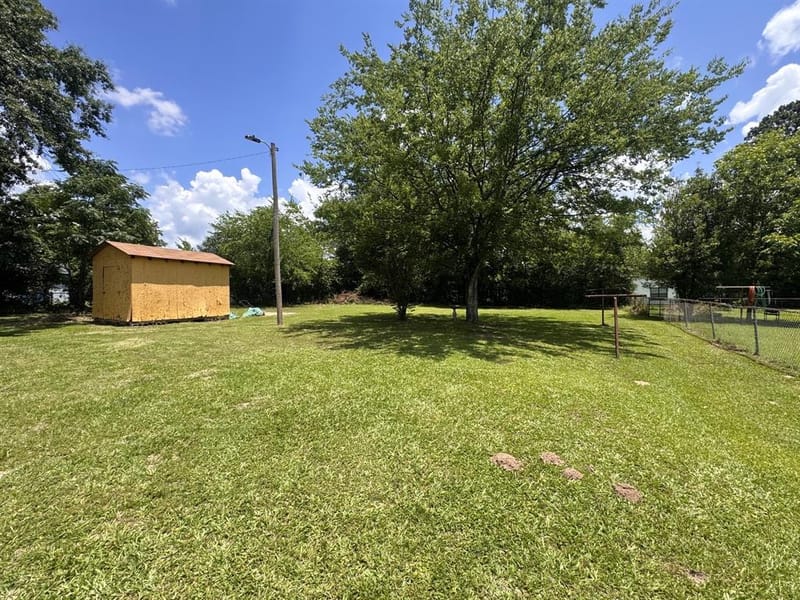302 N O'Tyson, Mount Pleasant TX 75455 - Photo 19