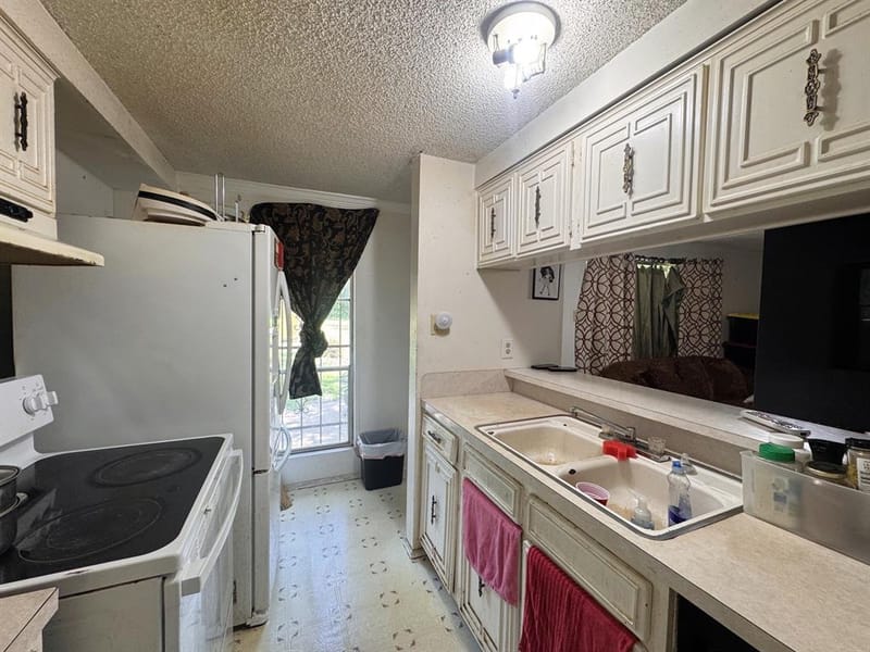 302 N O'Tyson, Mount Pleasant TX 75455 - Photo 8
