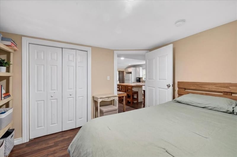 218 Barger Street, Garland TX 75040 - Photo 6