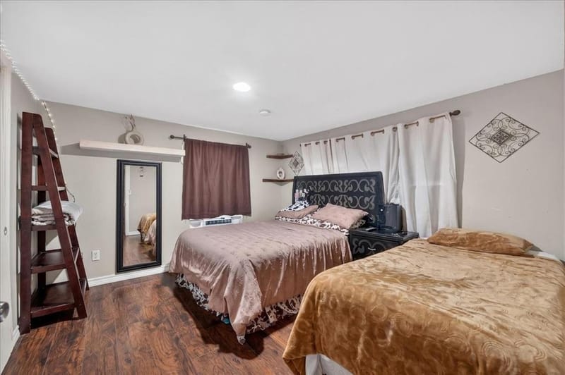 218 Barger Street, Garland TX 75040 - Photo 9