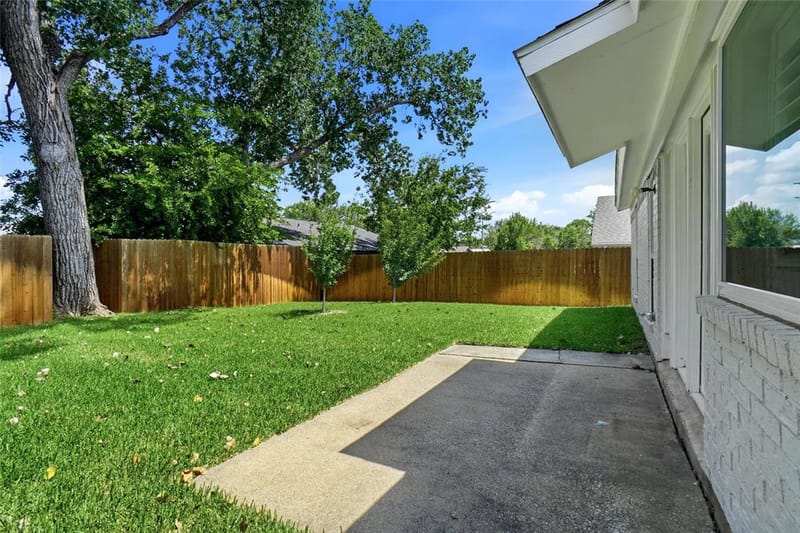 3104 Story Lane, Bedford TX 76021 - Photo 33