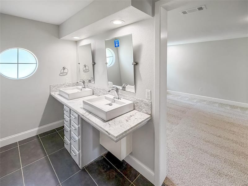 100 W Pleasantview Drive, Hurst TX 76054 - Photo 23