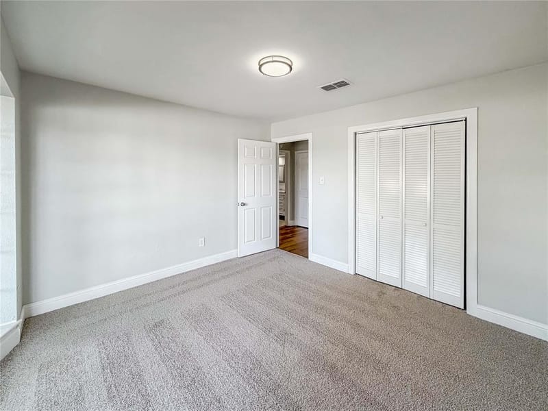 100 W Pleasantview Drive, Hurst TX 76054 - Photo 17