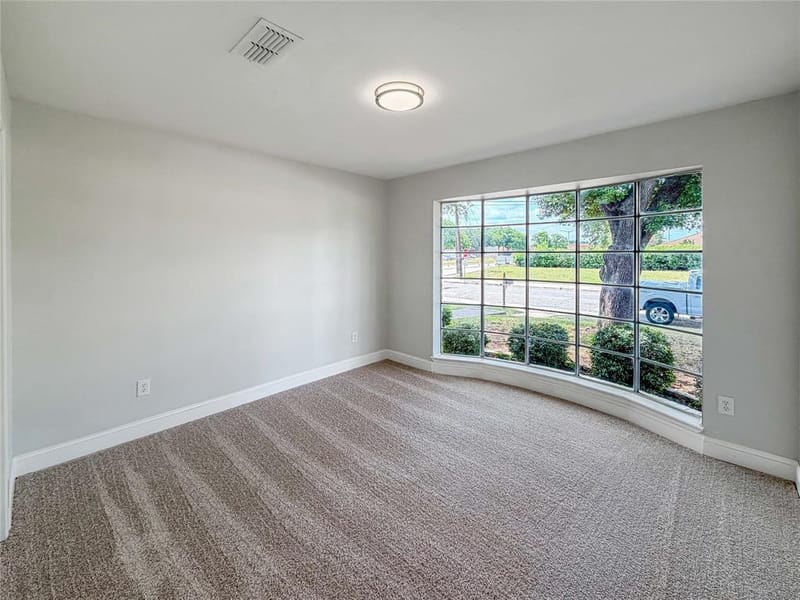 100 W Pleasantview Drive, Hurst TX 76054 - Photo 16